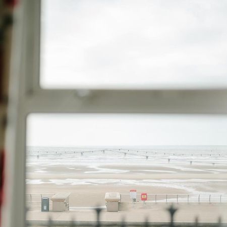 The Chimes On The Sea Panzió Blackpool Kültér fotó